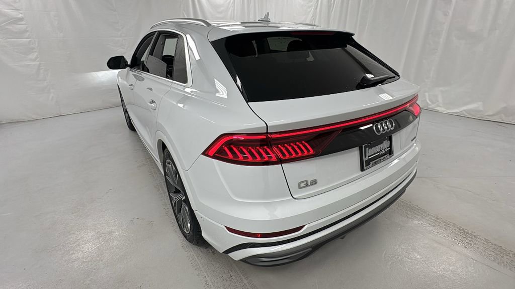 Used 2023 Audi Q8 Prestige image 5