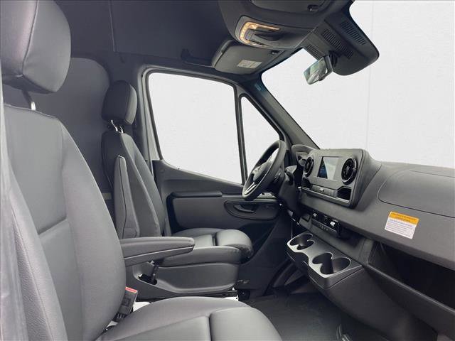 New 2024 Mercedes-Benz Sprinter 2500 image 23