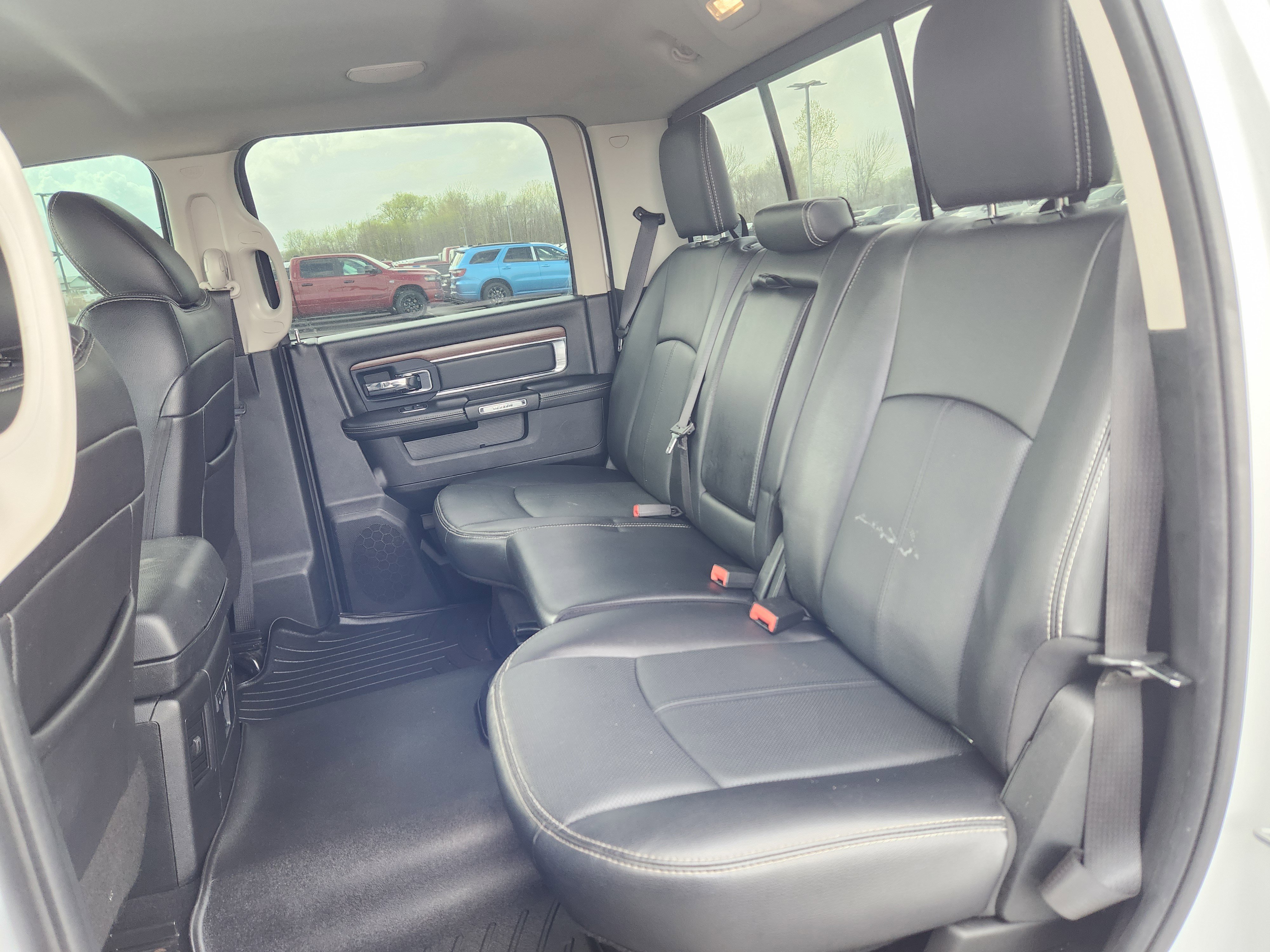 Used 2017 RAM 1500 Laramie w/ Convenience Group image 11