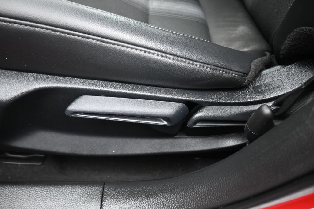 Used 2023 Honda Civic Sport image 13