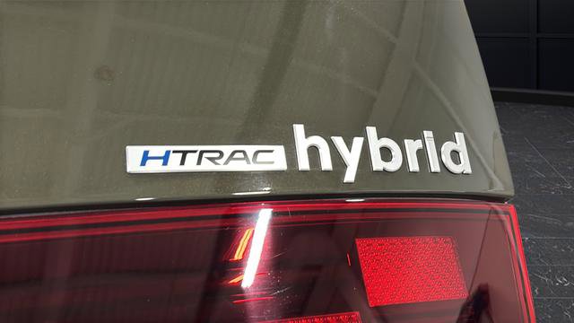 Used 2025 Hyundai Santa Fe Limited AWD/4WD image 48