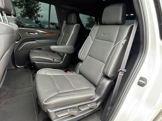 Used 2024 Cadillac Escalade Premium Luxury w/ Performance Package AWD/4WD image 26