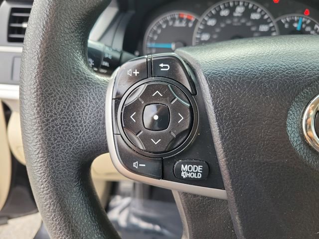 Used 2014 Toyota Camry L FWD image 25