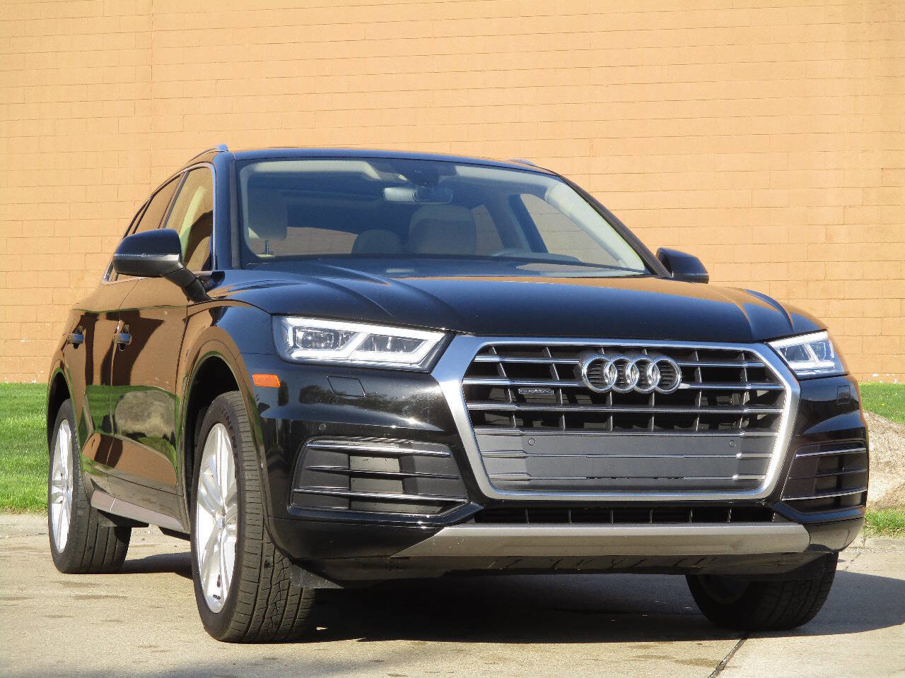 Used 2018 Audi Q5 2.0T Premium Plus AWD/4WD image 46