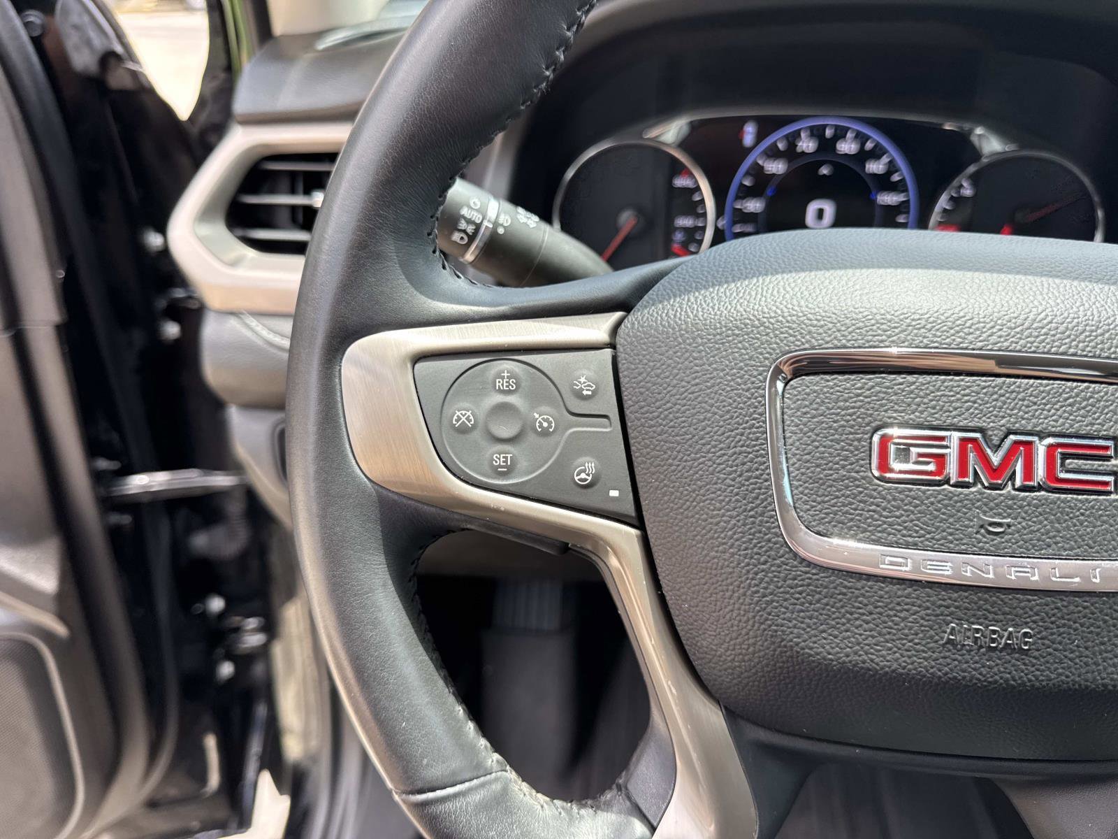 Used 2022 GMC Acadia Denali w/ LPO, Floor Liner Package FWD image 22