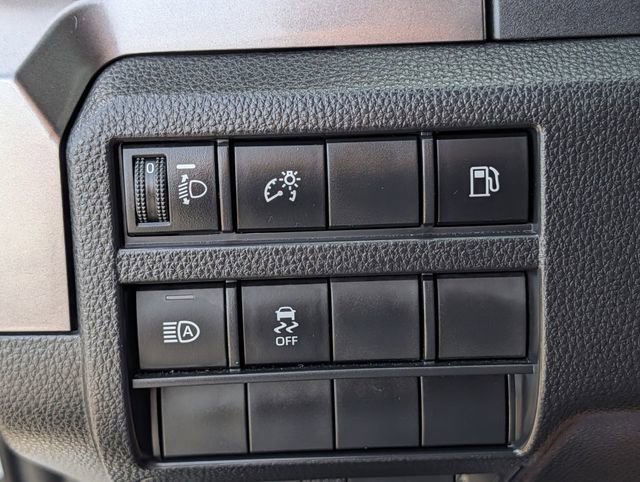 Used 2025 Toyota 4Runner SR5 AWD/4WD image 23