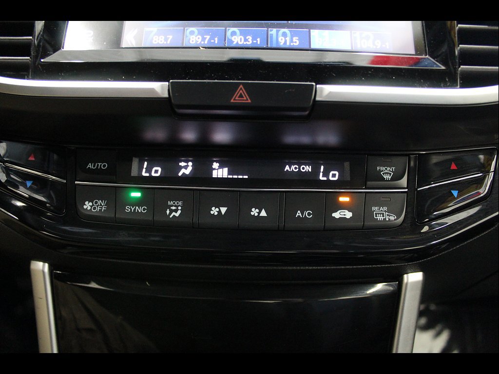 Used 2017 Honda Accord Touring image 31
