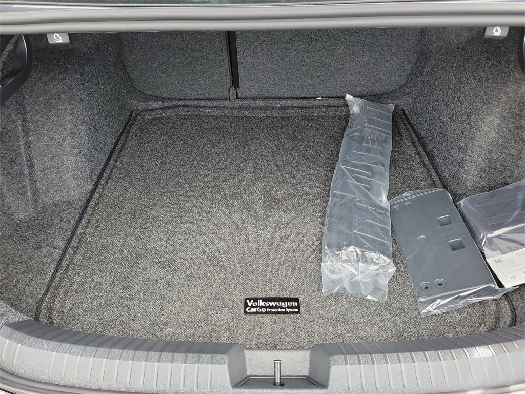 New 2026 Volkswagen Jetta SEL image 6