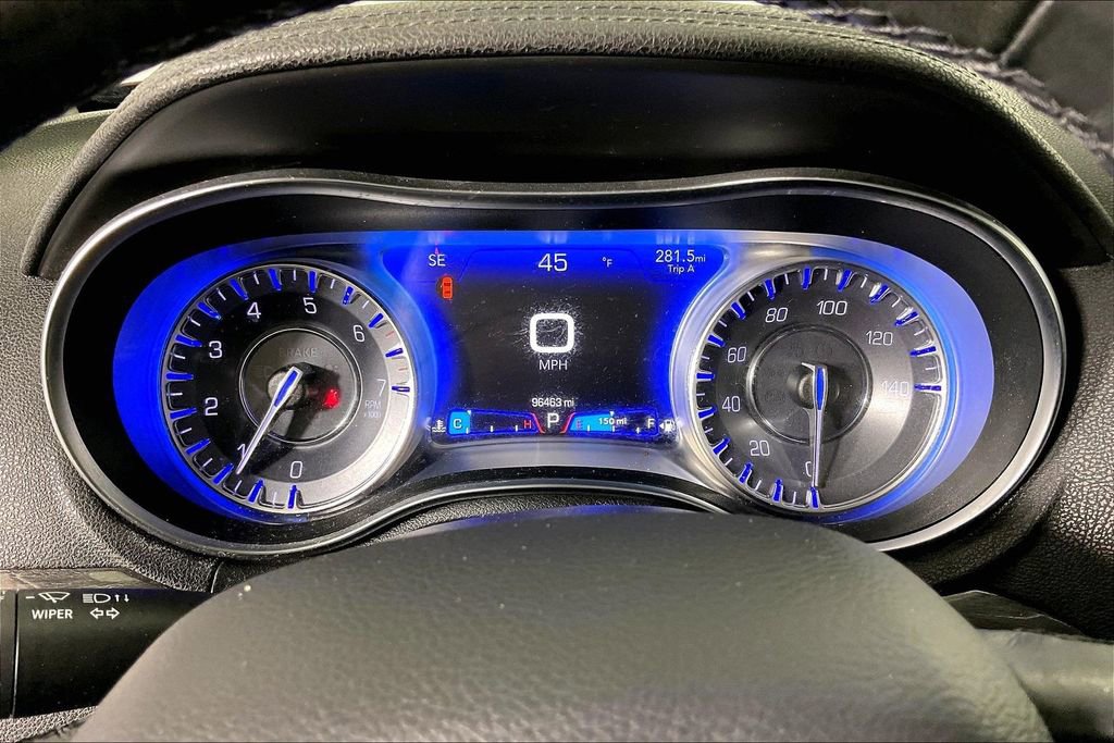 Used 2019 Chrysler 300 Touring w/ Sport Appearance Package image 28