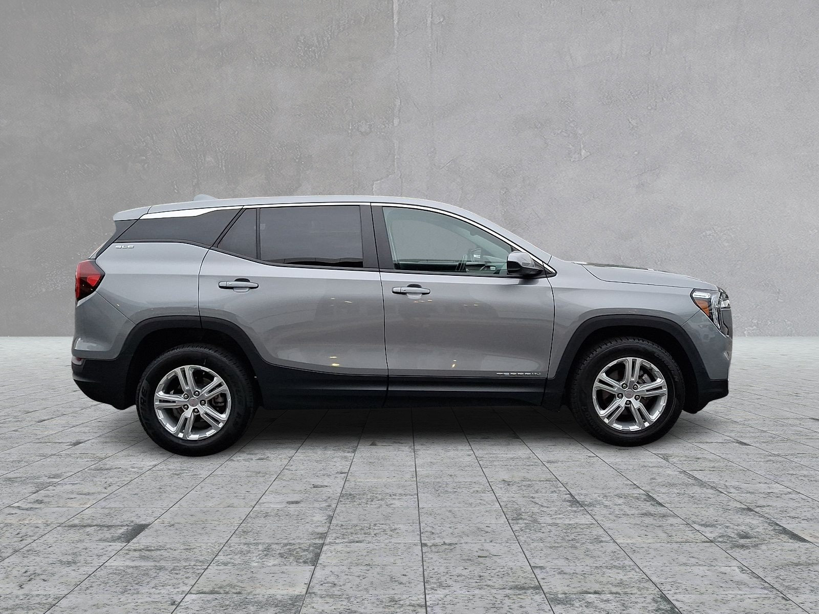 Certified 2024 GMC Terrain SLE FWD image 4