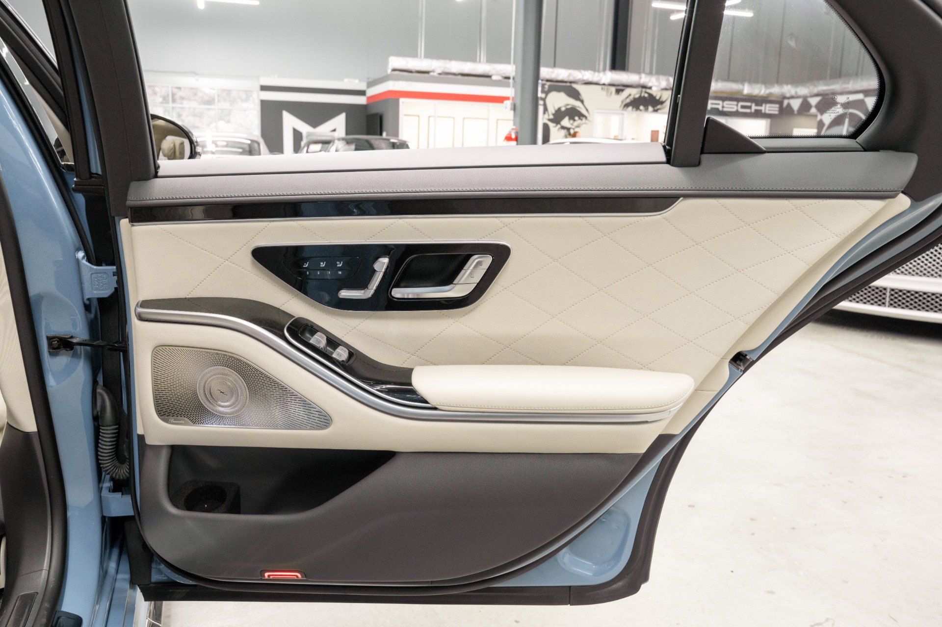 Used 2023 Mercedes-Benz S 580 4MATIC Sedan image 44