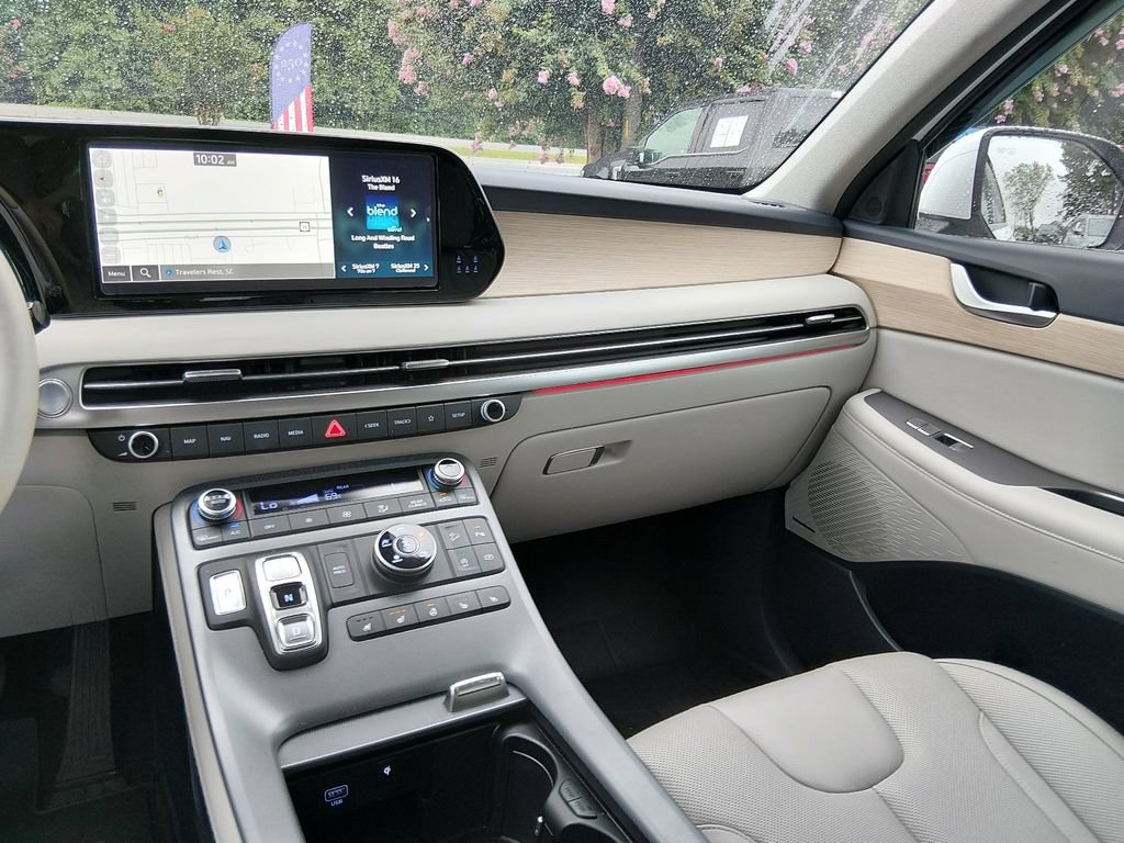 Used 2024 Hyundai Palisade Limited AWD/4WD image 12