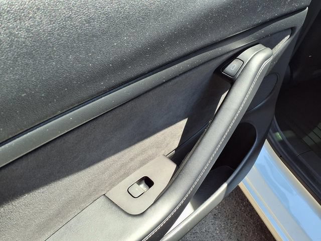 Used 2022 Tesla Model 3 Standard Range RWD image 21