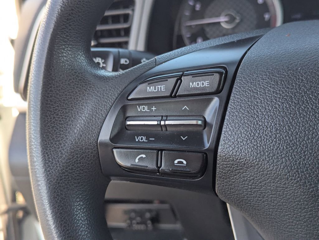 Used 2019 Hyundai Elantra SE w/ Cargo Package image 19