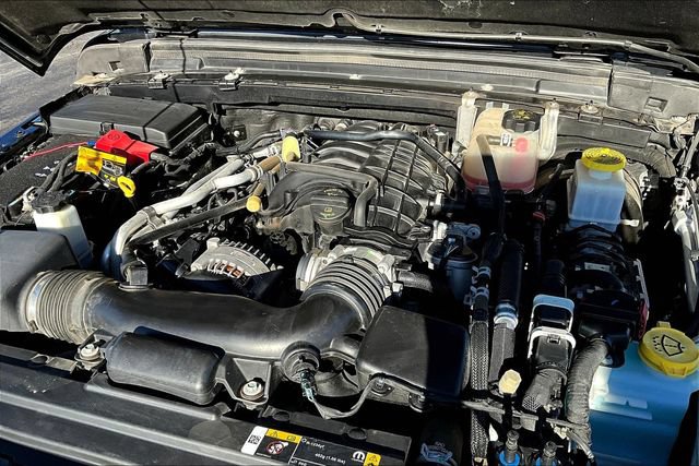 Used 2022 Jeep Gladiator Sport AWD/4WD image 32