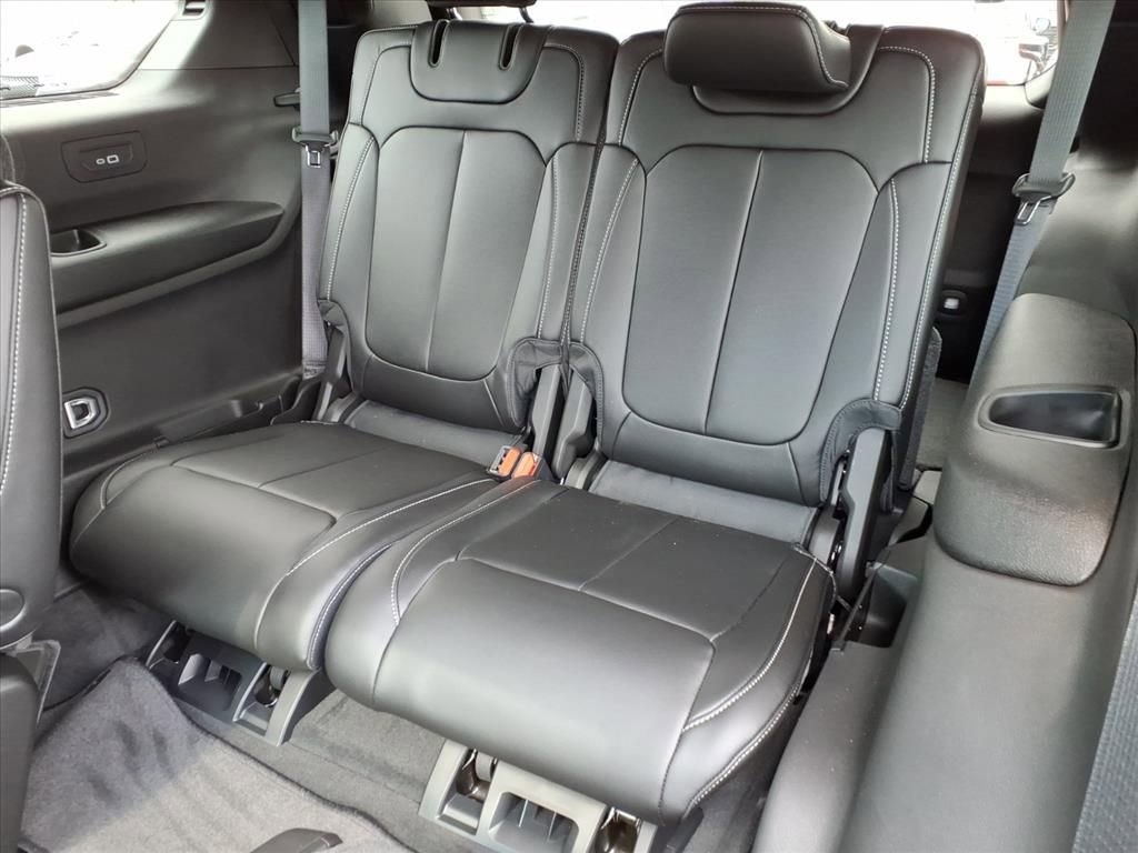 New 2025 Jeep Grand Cherokee L Limited w/ Black Appearance Package image 9