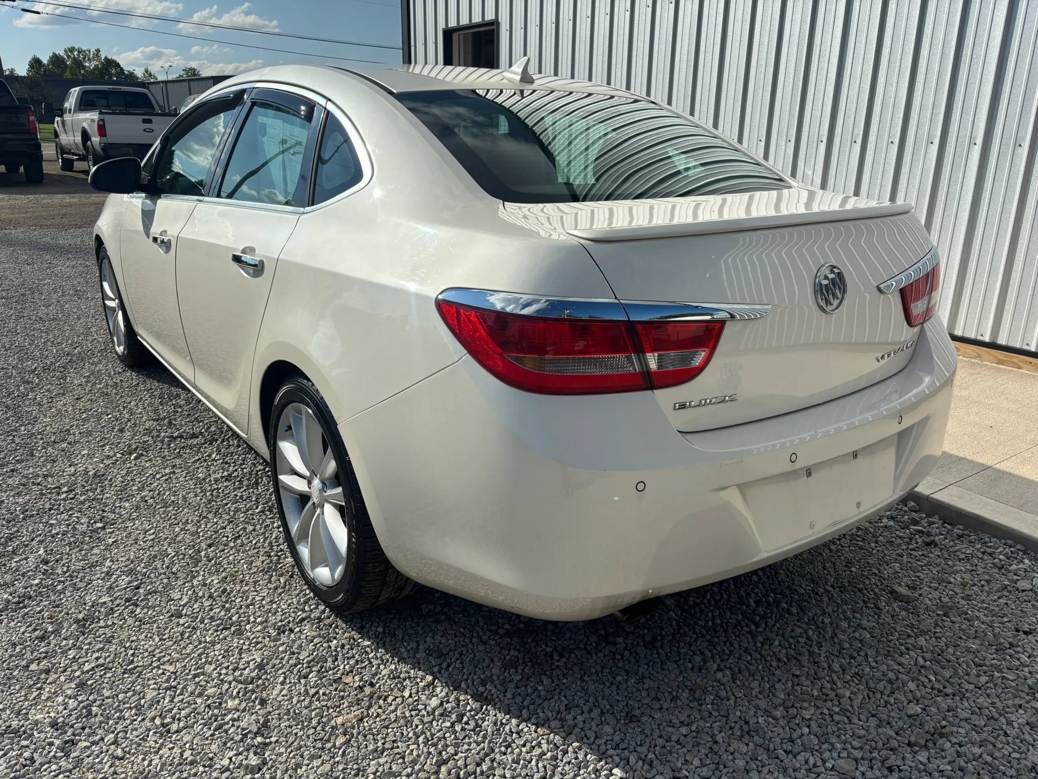 Used 2012 Buick Verano Leather FWD image 3