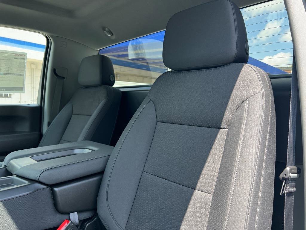 New 2025 GMC Sierra 2500 Pro w/ Convenience Package image 17