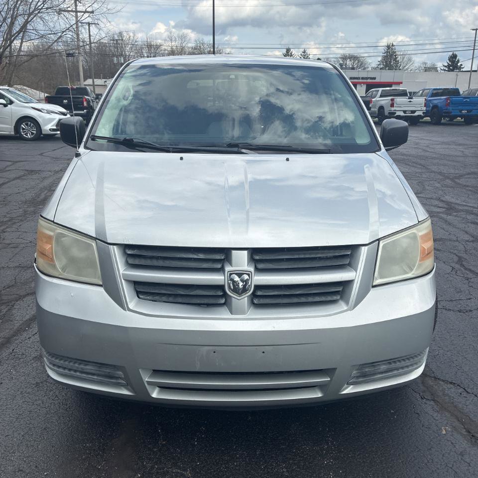 Used 2008 Dodge Grand Caravan SE image 2