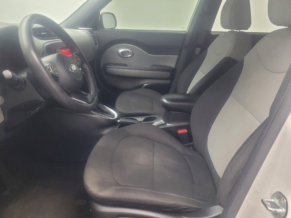 Used 2016 Kia Soul image 17