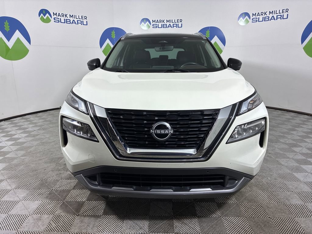 Used 2023 Nissan Rogue SL w/ SL Premium Package image 2