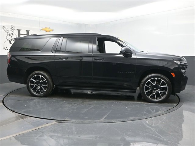 Used 2024 Chevrolet Suburban RST w/ Luxury Package image 1
