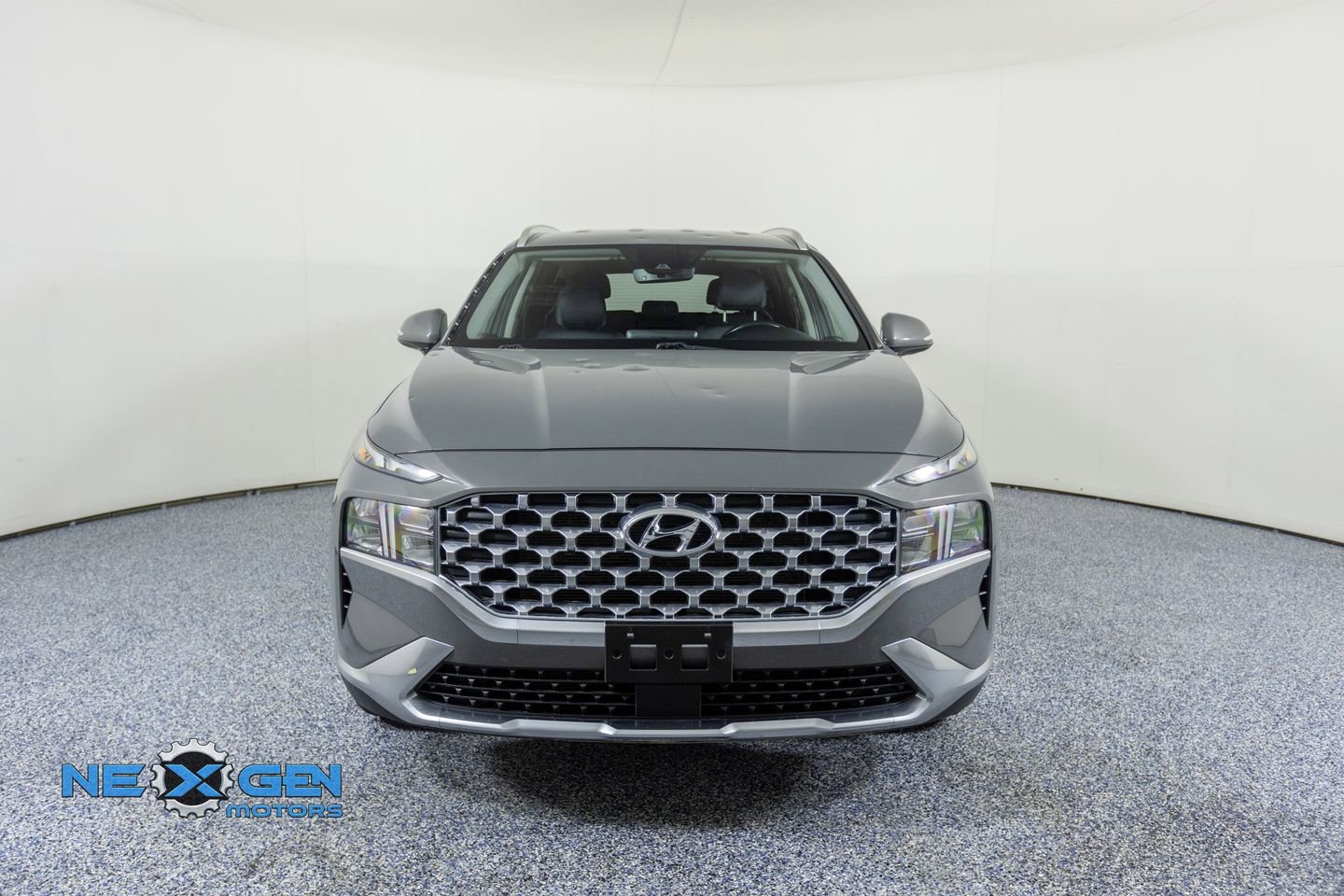 Used 2022 Hyundai Santa Fe SEL w/ Convenience Package image 2