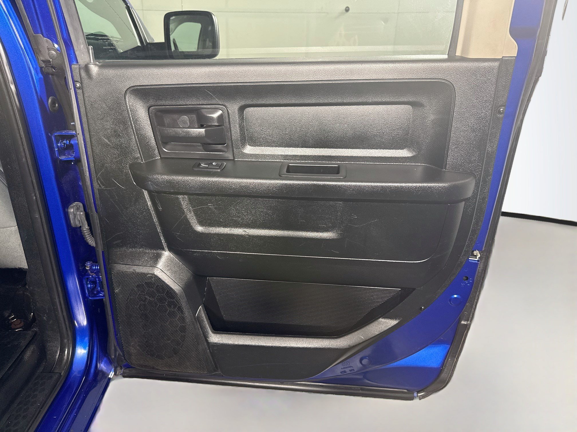 Used 2017 RAM 1500 Tradesman w/ Popular Equipment Group RWD image 27