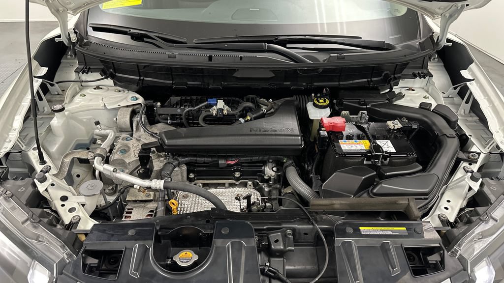 Certified 2020 Nissan Rogue SV w/ Sun & Sound Touring Package AWD/4WD image 11