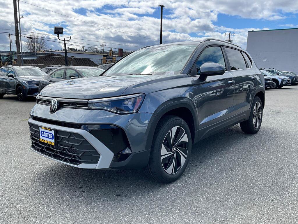 New 2026 Volkswagen Taos SE AWD/4WD image 4