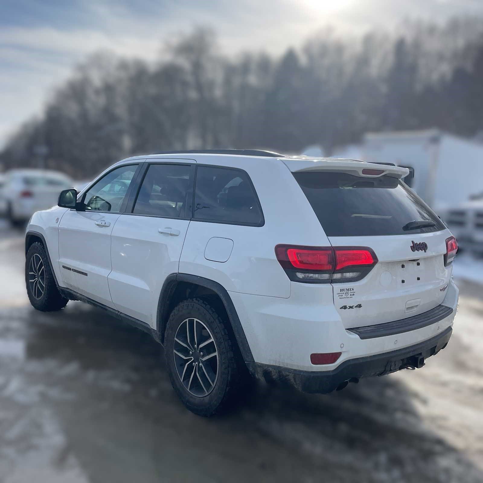 Used 2020 Jeep Grand Cherokee Trailhawk image 3