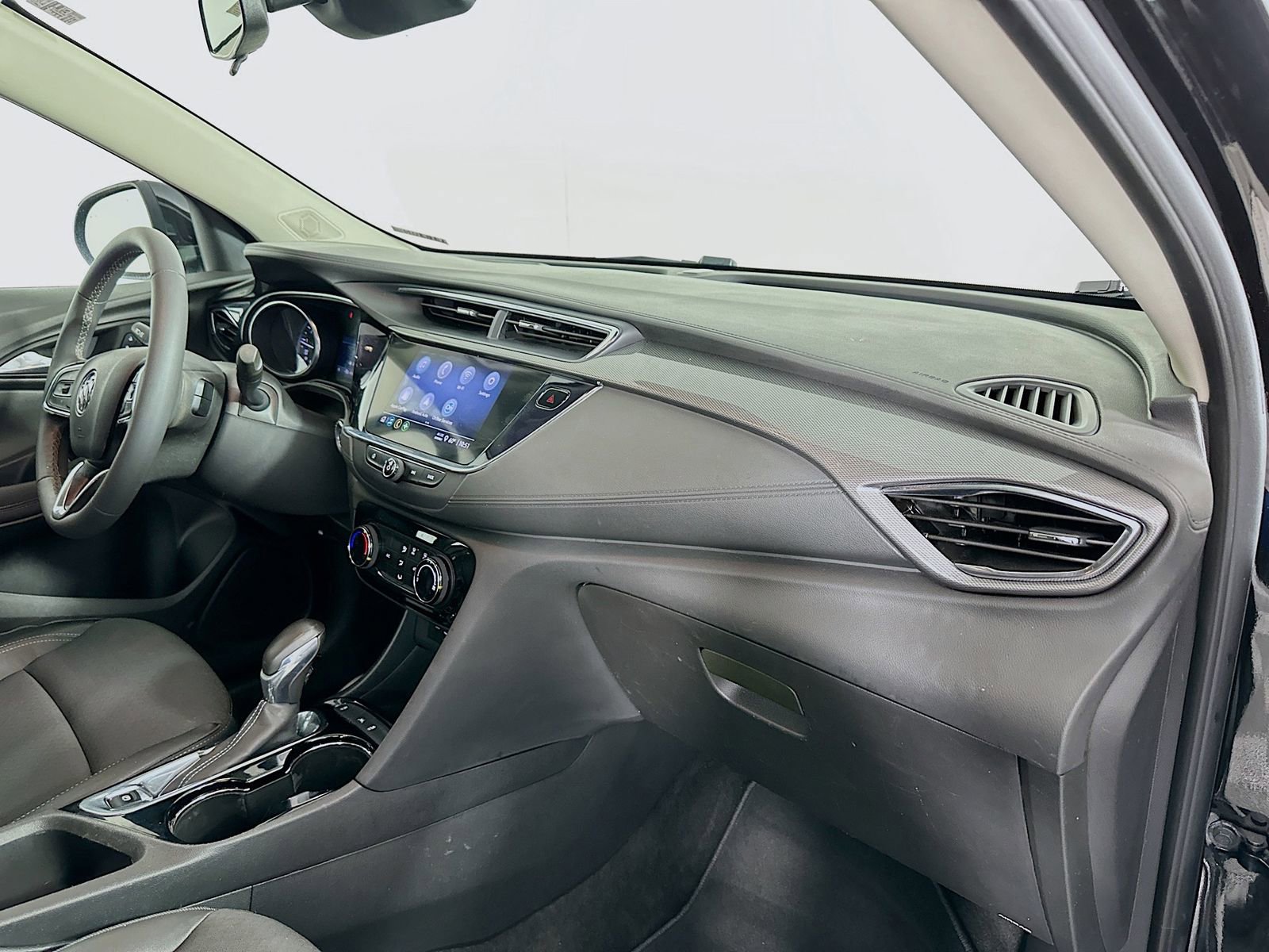 Used 2023 Buick Encore GX Preferred w/ Sport Touring Package FWD image 26