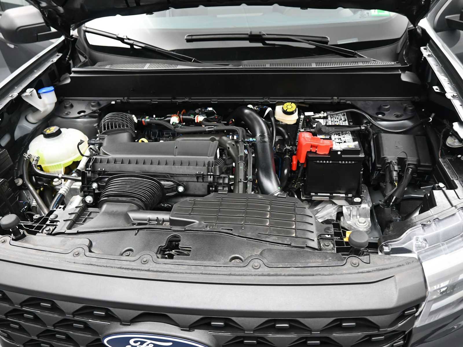 Used 2025 Ford Maverick XL w/ Equipment Group 102A image 11