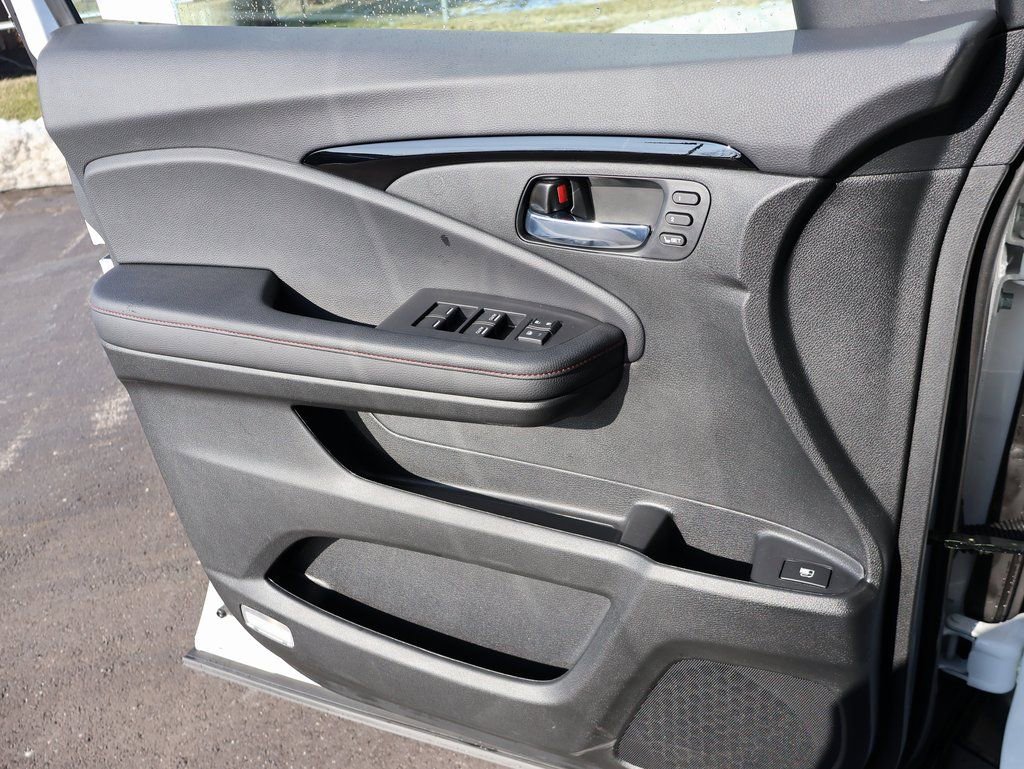 New 2026 Honda Ridgeline Black Edition image 31