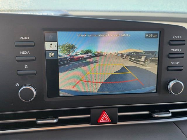 Certified 2025 Hyundai Elantra Sport image 24