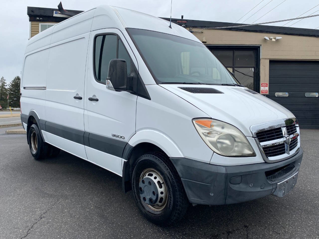 Used 2009 Dodge Sprinter 3500 w/ Rear Heater Group III image 1
