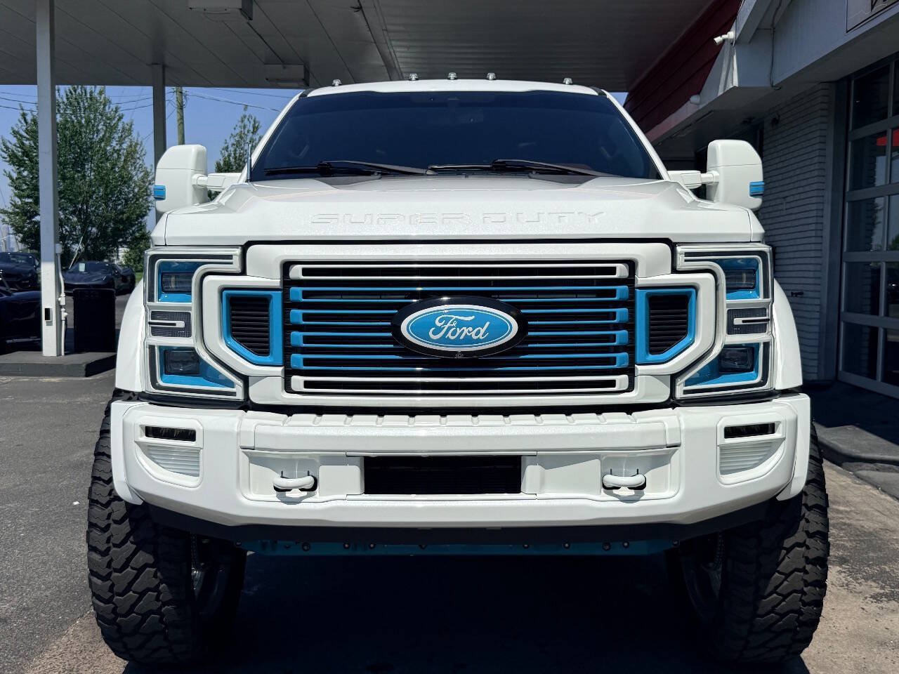 Used 2022 Ford F450 Platinum w/ FX4 Off-Road Package AWD/4WD image 18