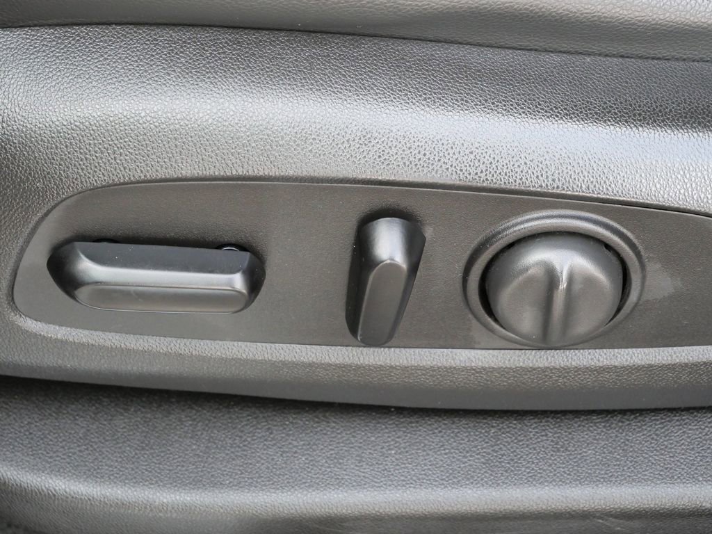 Used 2017 GMC Acadia SLT image 35