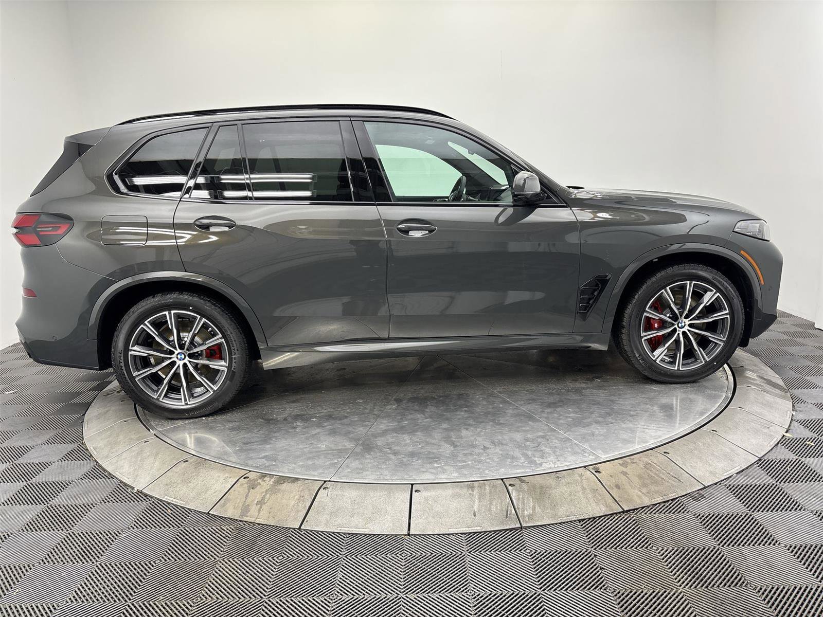 New 2026 BMW X5 xDrive50e AWD/4WD image 17