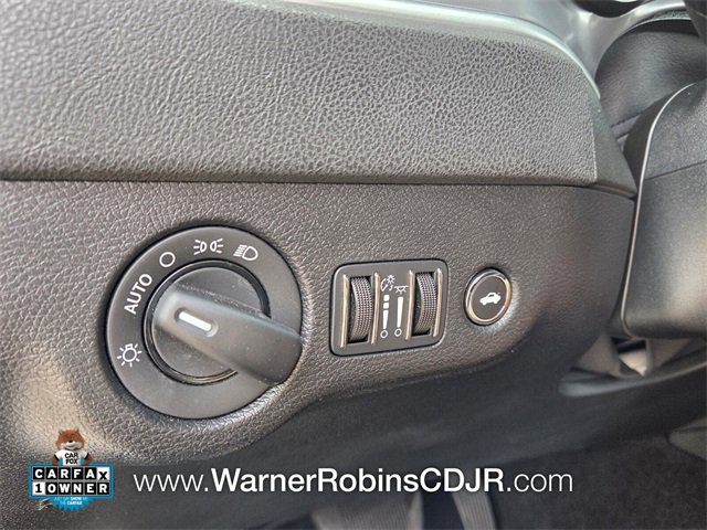 Used 2021 Dodge Charger SXT image 28