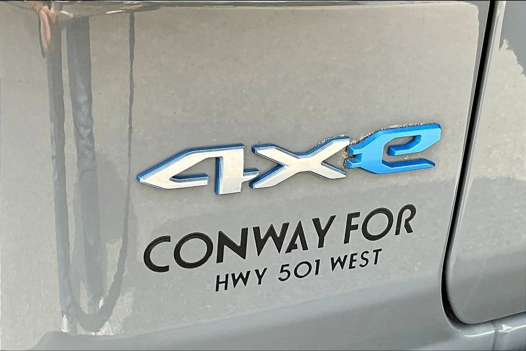 Used 2022 Jeep Wrangler Unlimited Sahara w/ Cold Weather Group image 26