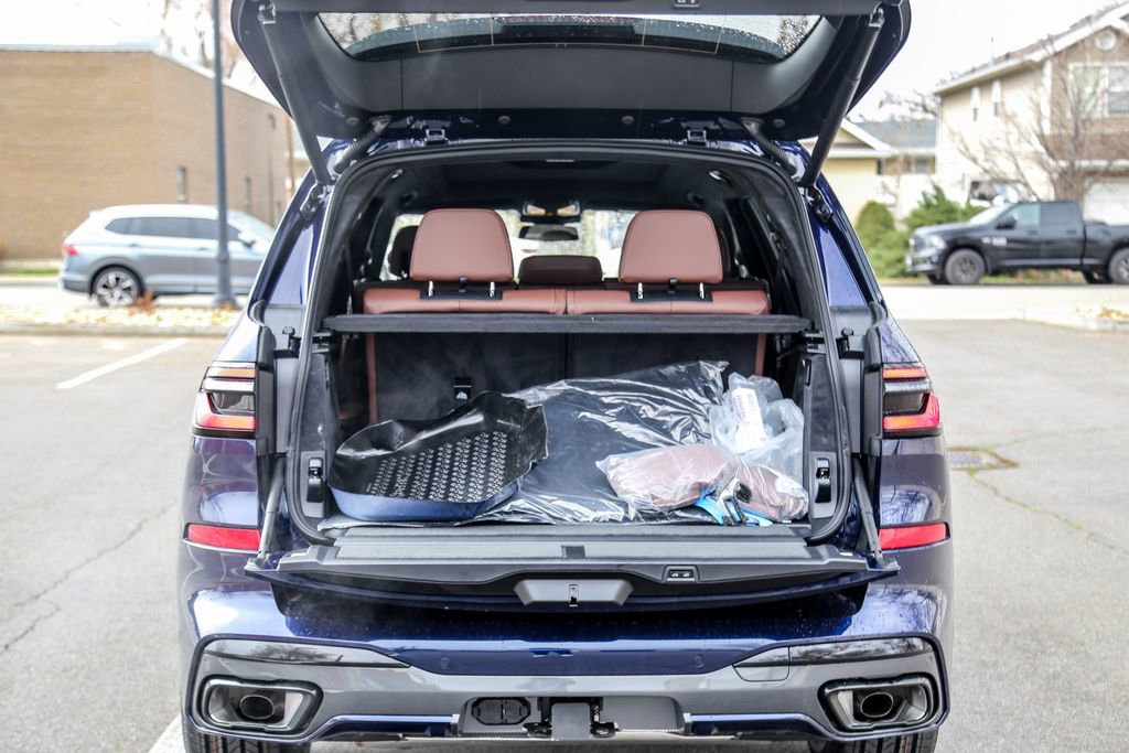 New 2026 BMW X7 xDrive40i w/ Executive Package image 28