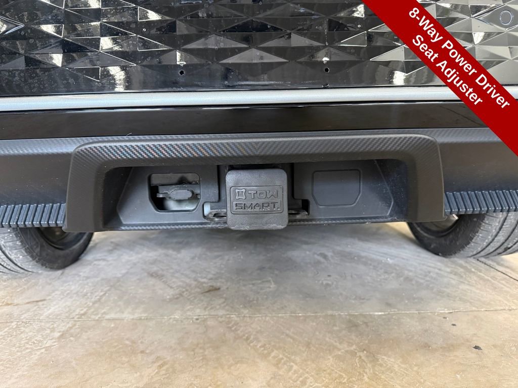 Used 2024 Chevrolet Equinox EV RS w/ LPO, Trailering Package FWD image 39