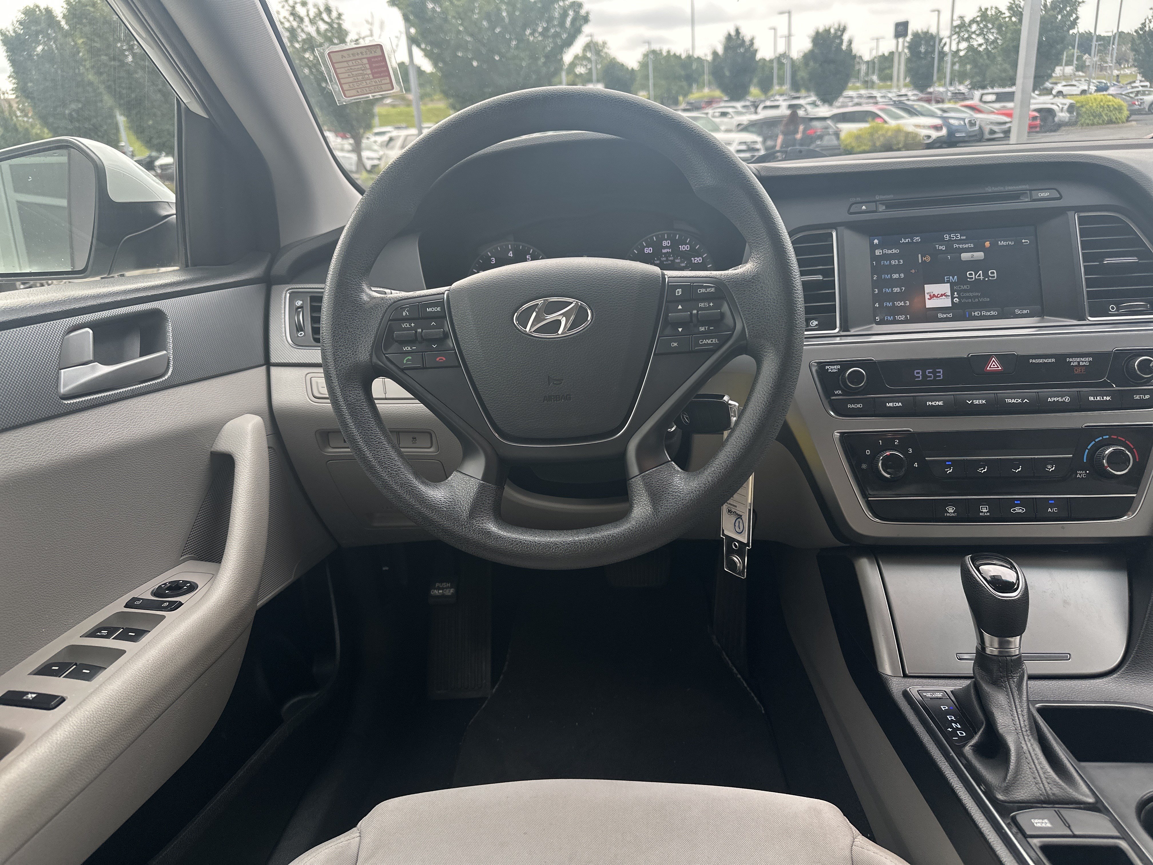 Used 2017 Hyundai Sonata SE FWD image 14