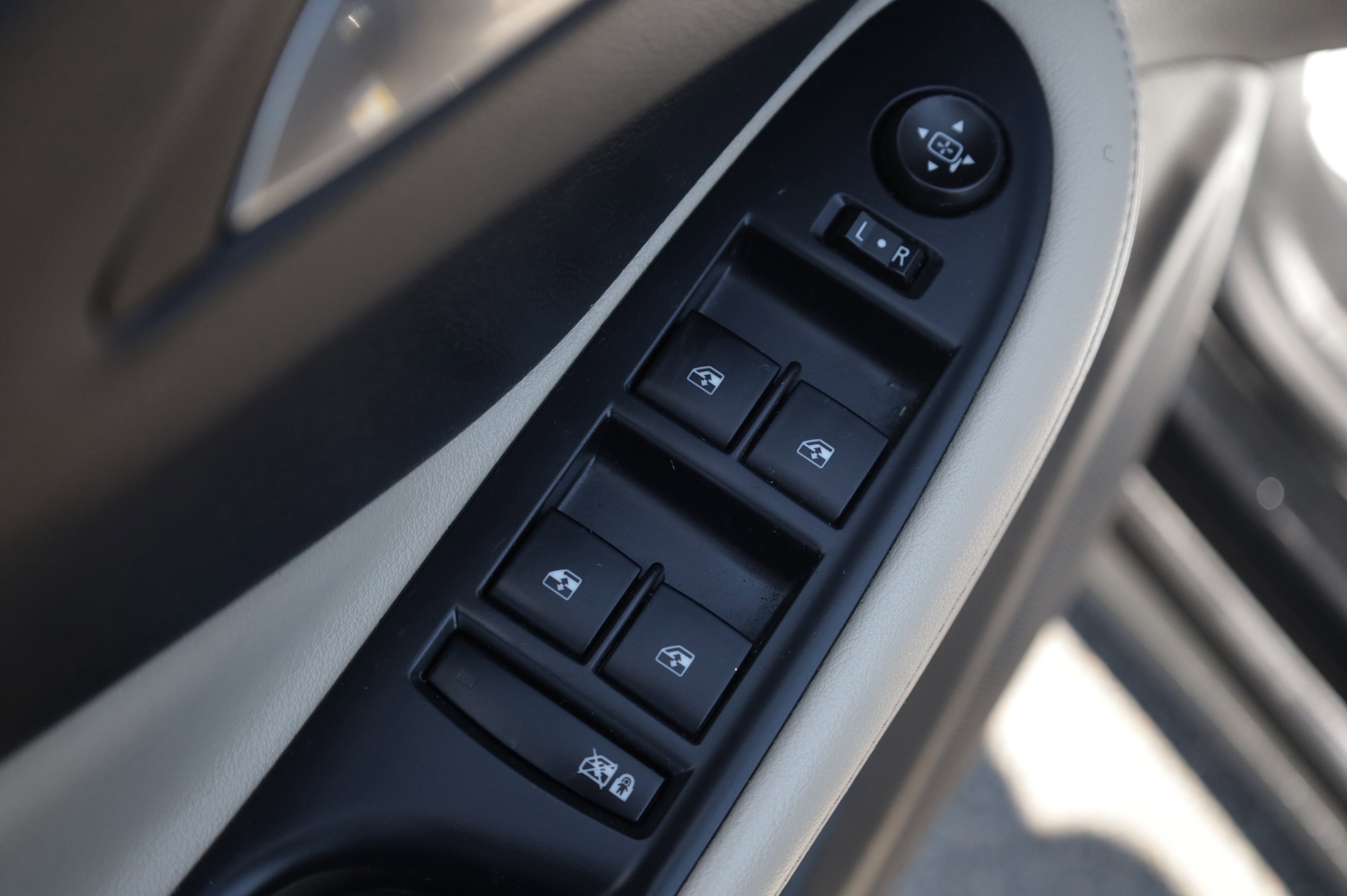 Used 2020 Buick Envision Preferred FWD image 25