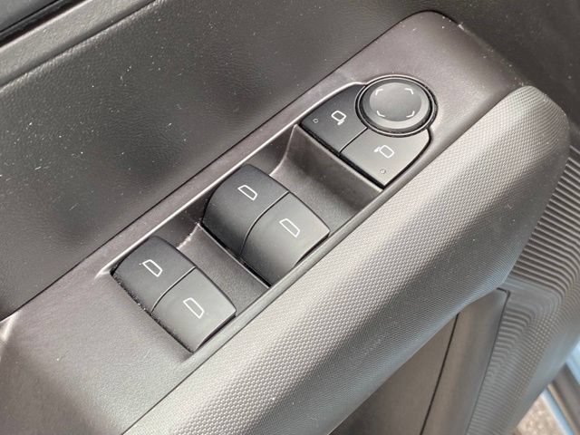 Used 2025 Chevrolet Colorado W/T w/ Advanced Trailering Package AWD/4WD image 12