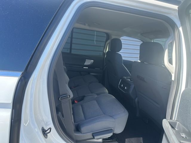 New 2025 Ford Expedition Active RWD image 34