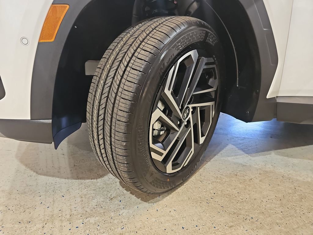 New 2026 Hyundai Tucson Limited image 34