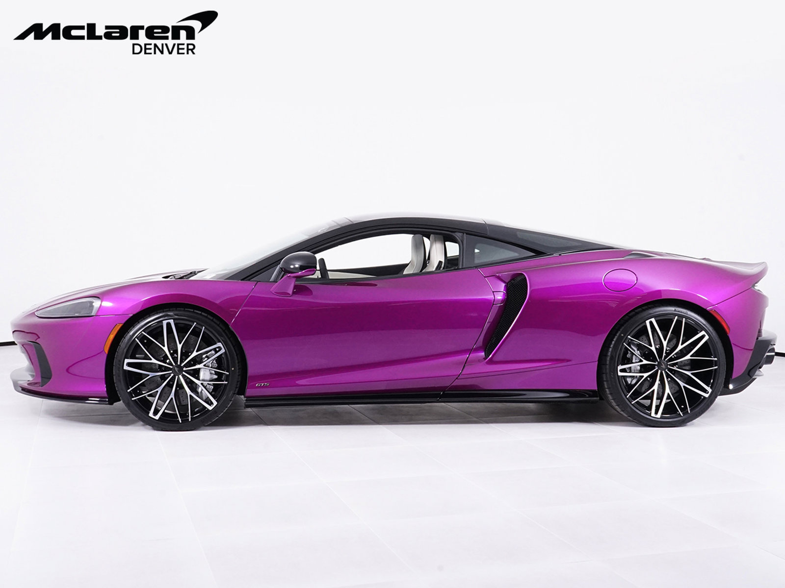 New 2026 McLaren GTS RWD image 2