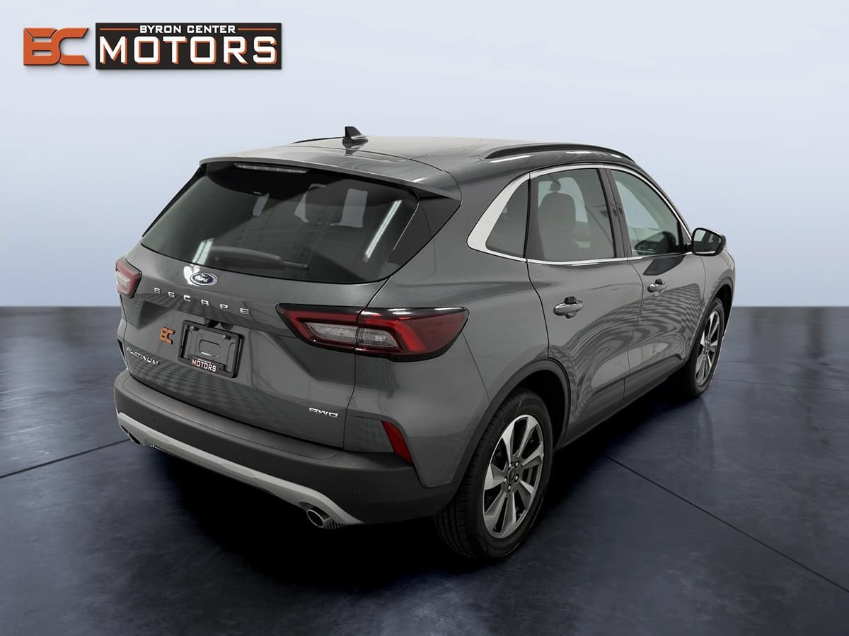 Used 2025 Ford Escape Platinum AWD/4WD image 6